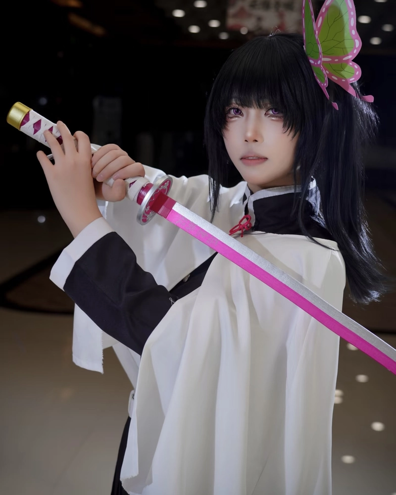 Hình Cosplay Kanao biểu cảm dịu nhẹ tạo cảm giác dễ chịu