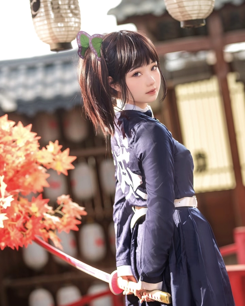 Hình Cosplay Kanao biểu cảm tự nhiên đầy nét đáng yêu
