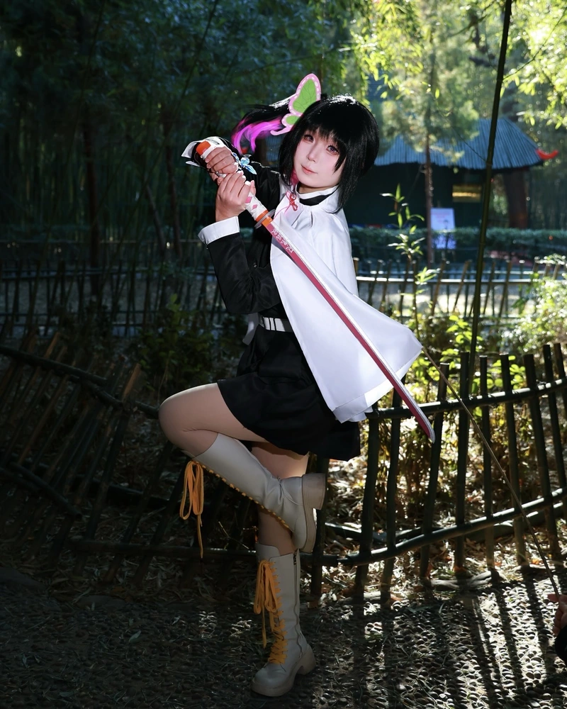 Hình Cosplay Kanao biểu hiện kín đáo nhưng rất nổi bật