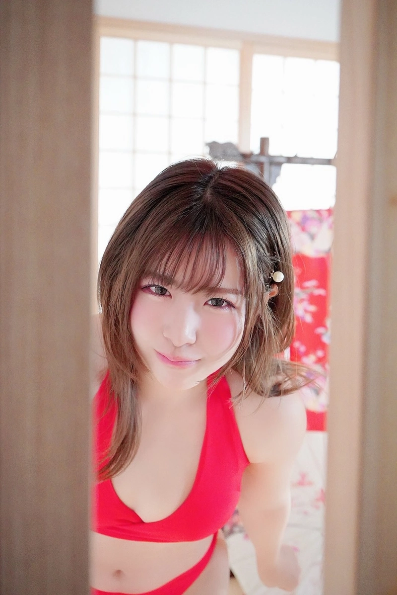 Hình ảnh sex Ena Satsuki show hàng