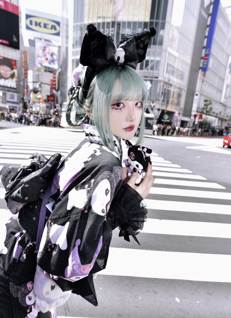 Hình nữ thần lạnh lùng cosplay Kurumi đẹp