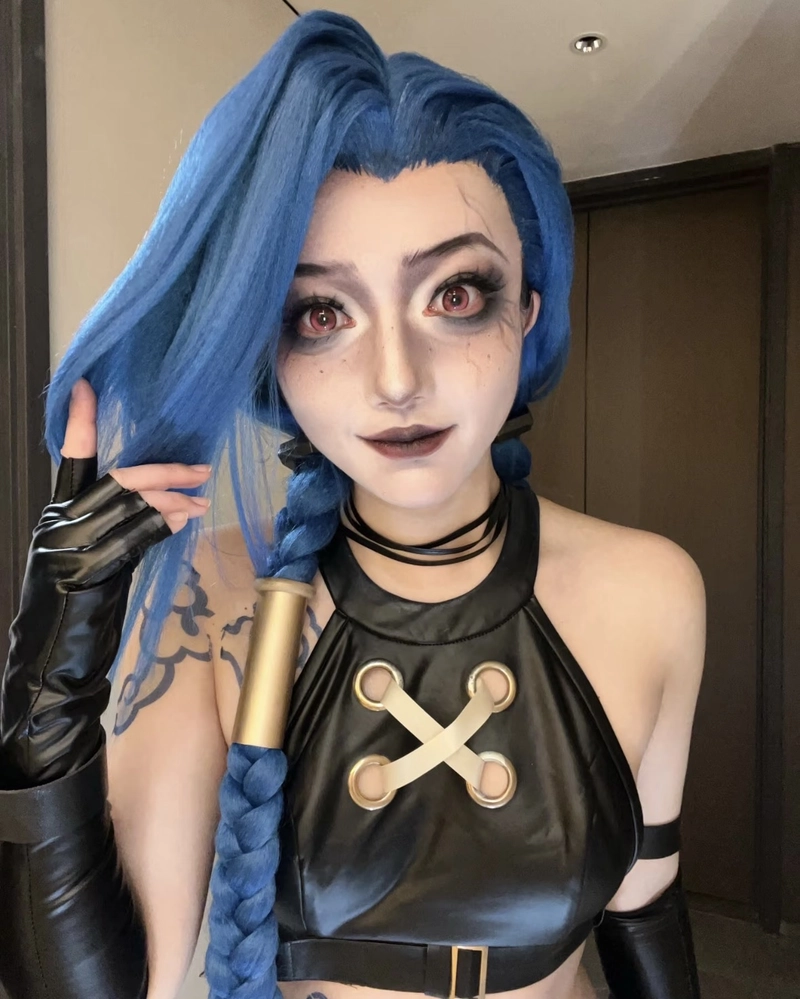 Jinx cosplay mang chất phản diện cực kỳ khác biệt