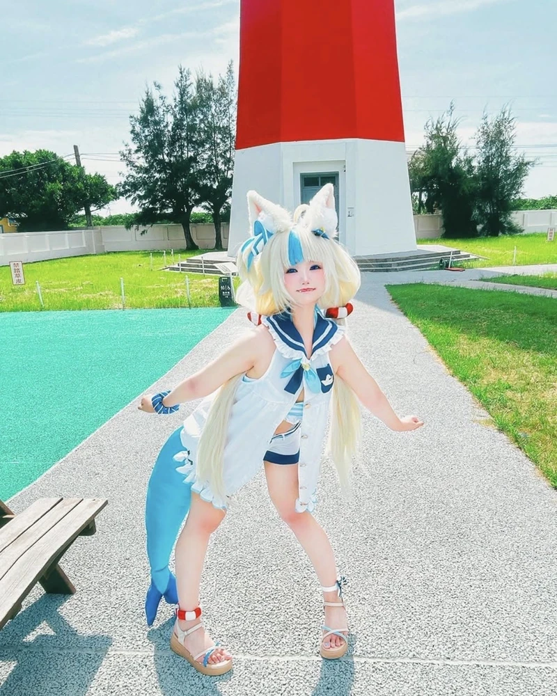 Neneko cosplay phối phụ kiện xinh xắn đầy vẻ dễ thương