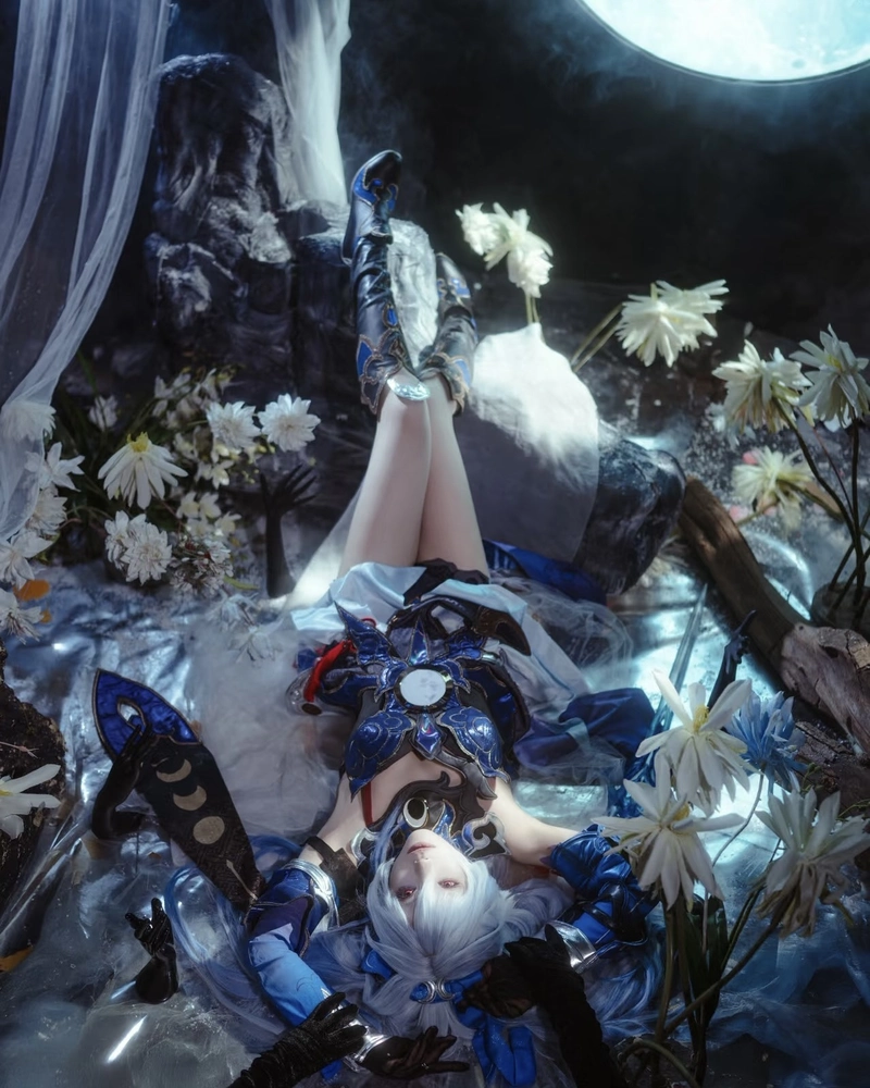 Ảnh Jingliu cosplay trong khoảnh khắc giàu chất thơ