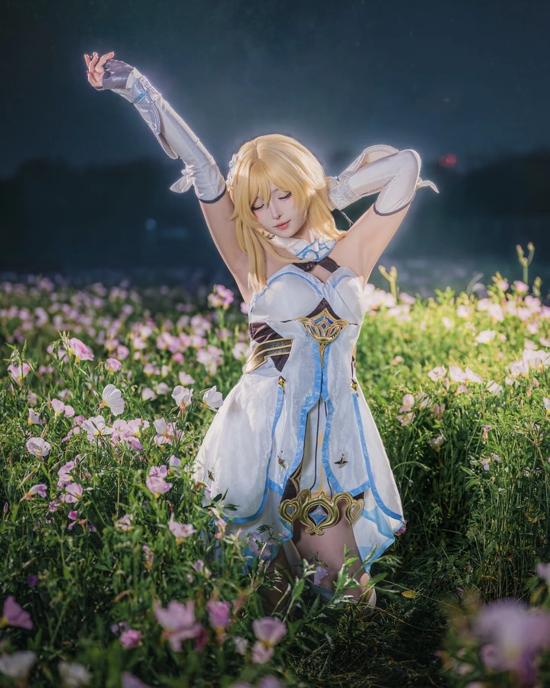 Ảnh Lumine cosplay sở hữu vẻ ngoài tươi tắn rạng ngời