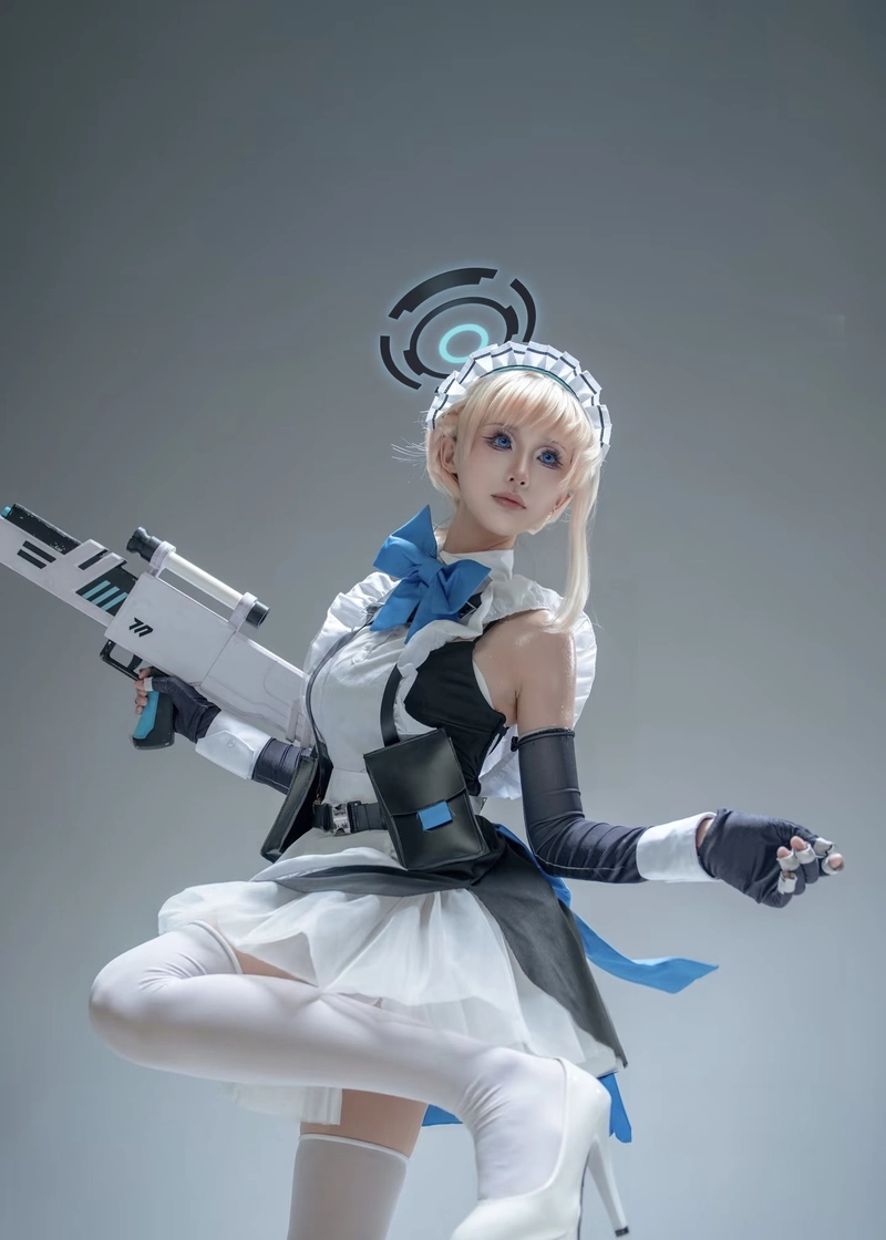Ảnh cosplay Asuma Toki trong bộ trang phục tinh xảo