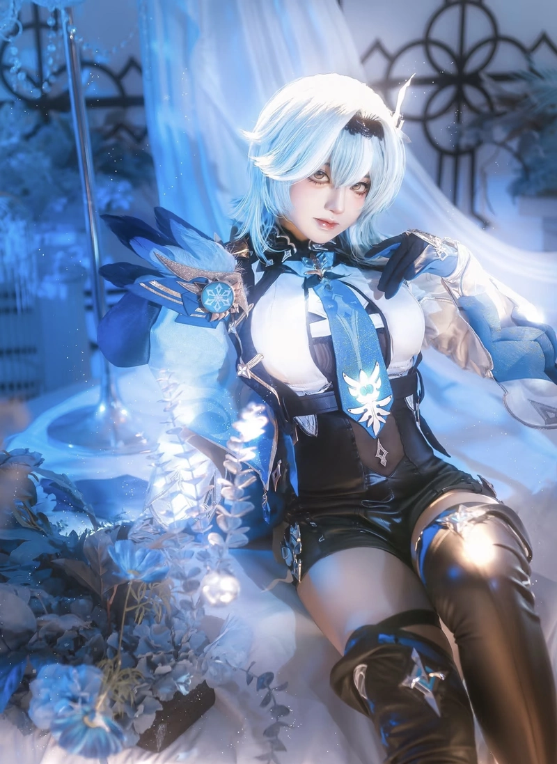 Ảnh cosplay Eula mang vẻ đẹp quý phái cuốn mắt