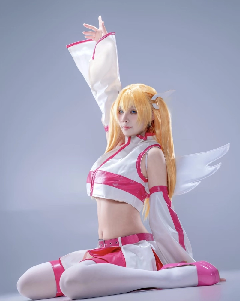 Ảnh cosplay Liliel mang phong cách phá cách hấp dẫn