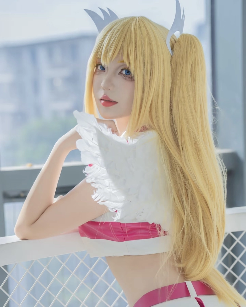 Ảnh cosplay Liliel mang vẻ ngoài hấp dẫn và năng động