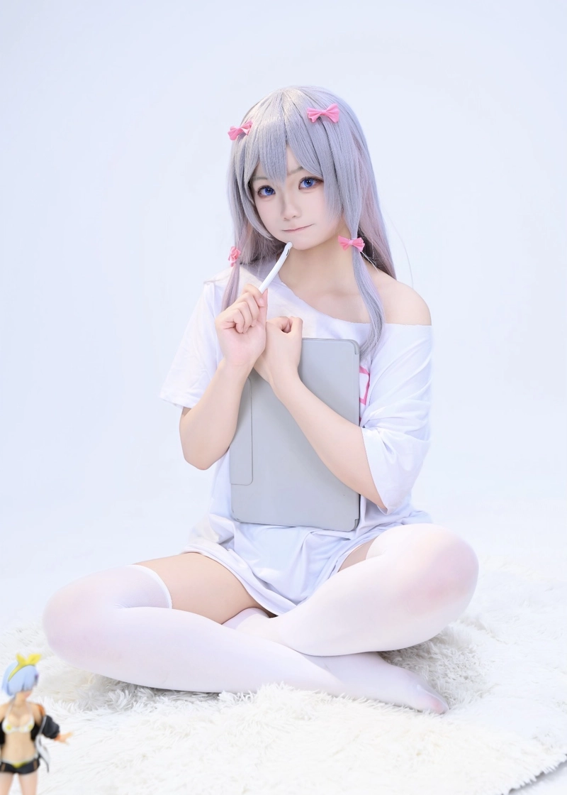 Ảnh cosplay Sagiri Izumi với gương mặt nhỏ nhắn đáng yêu