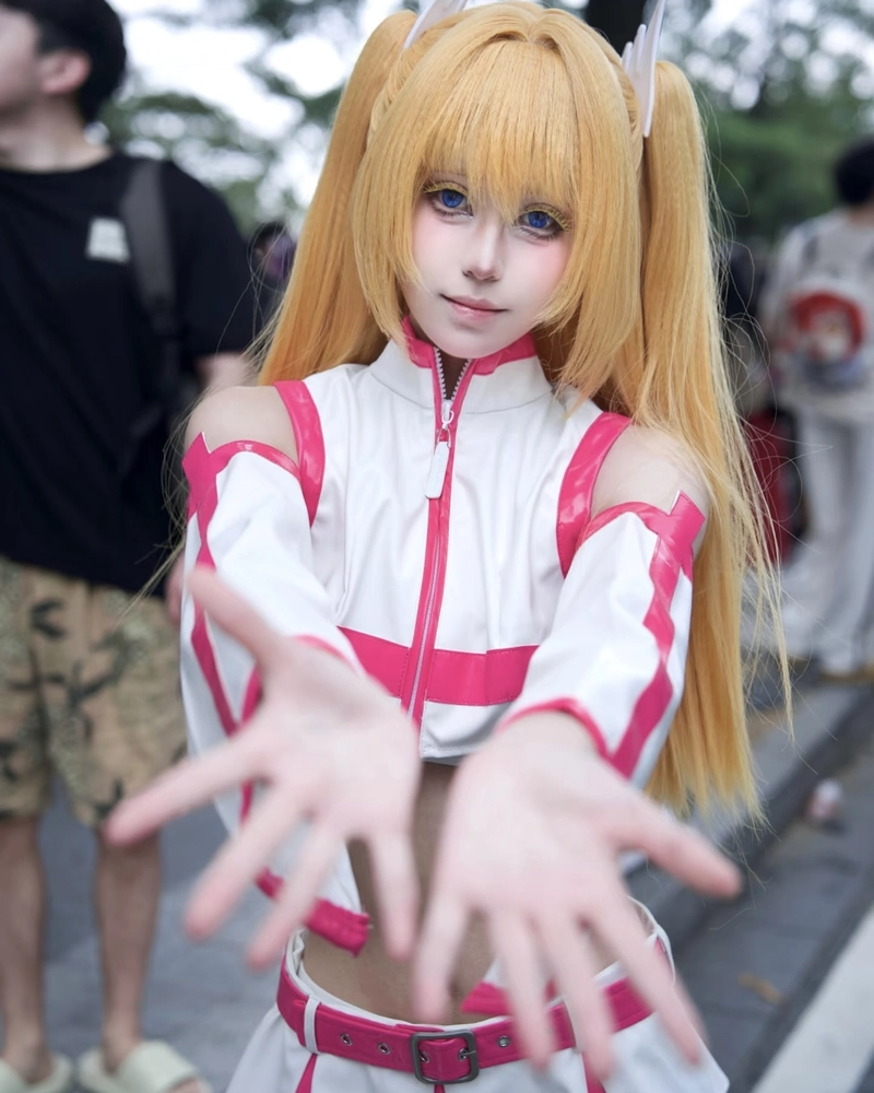 Bức ảnh cosplay Liliel cùng biểu cảm lanh lợi đáng yêu
