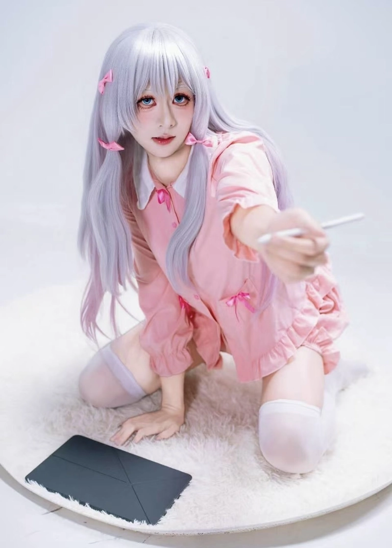 Bức ảnh cosplay Sagiri Izumi với gương mặt ngọt ngào tự nhiên