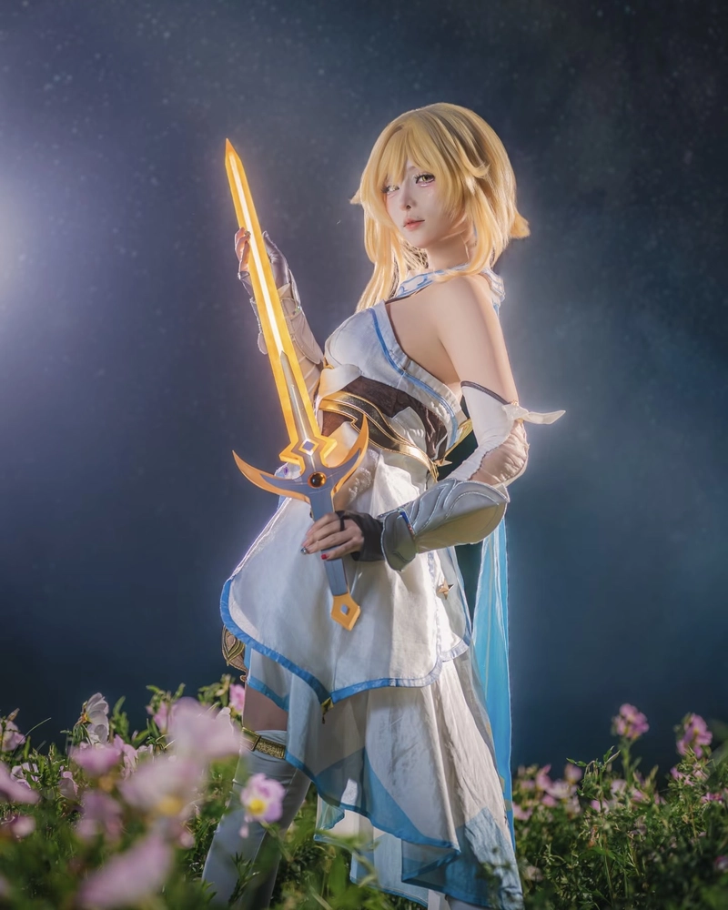 Bức hình Lumine cosplay gây thiện cảm ngay từ ánh nhìn