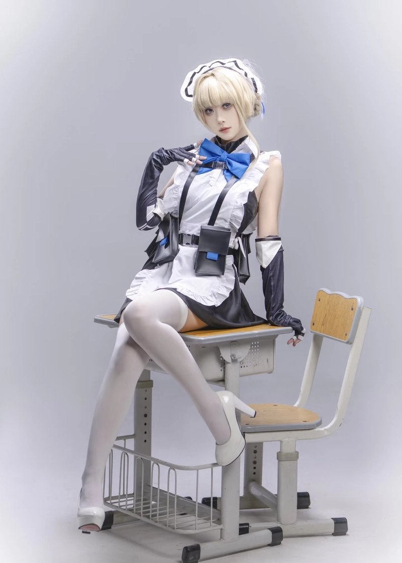 Bức hình cosplay Asuma Toki với vẻ ngoài chuẩn mực