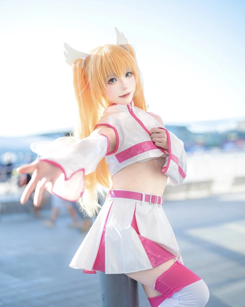 Bức hình cosplay Liliel với diện mạo bắt mắt cuốn hút