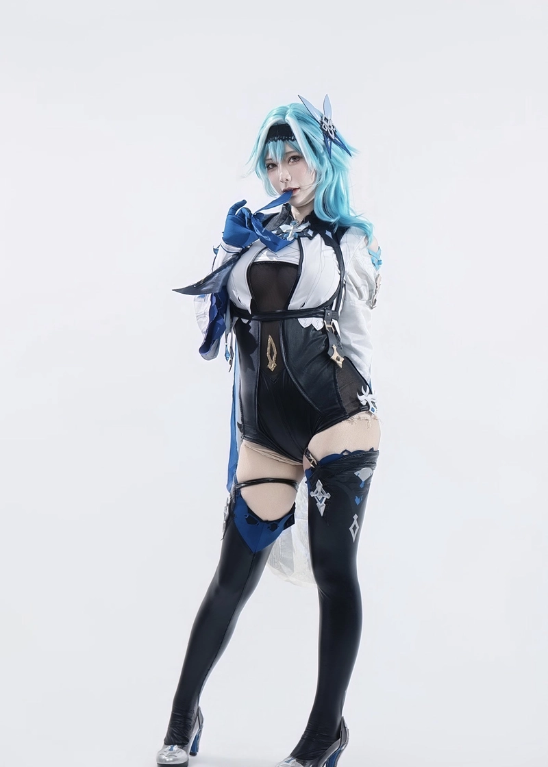 Eula cosplay với khí chất nữ chiến binh nổi bật