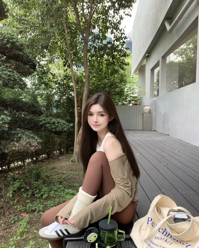 Gái xinh mặc quần legging sở hữu khí chất trẻ trung