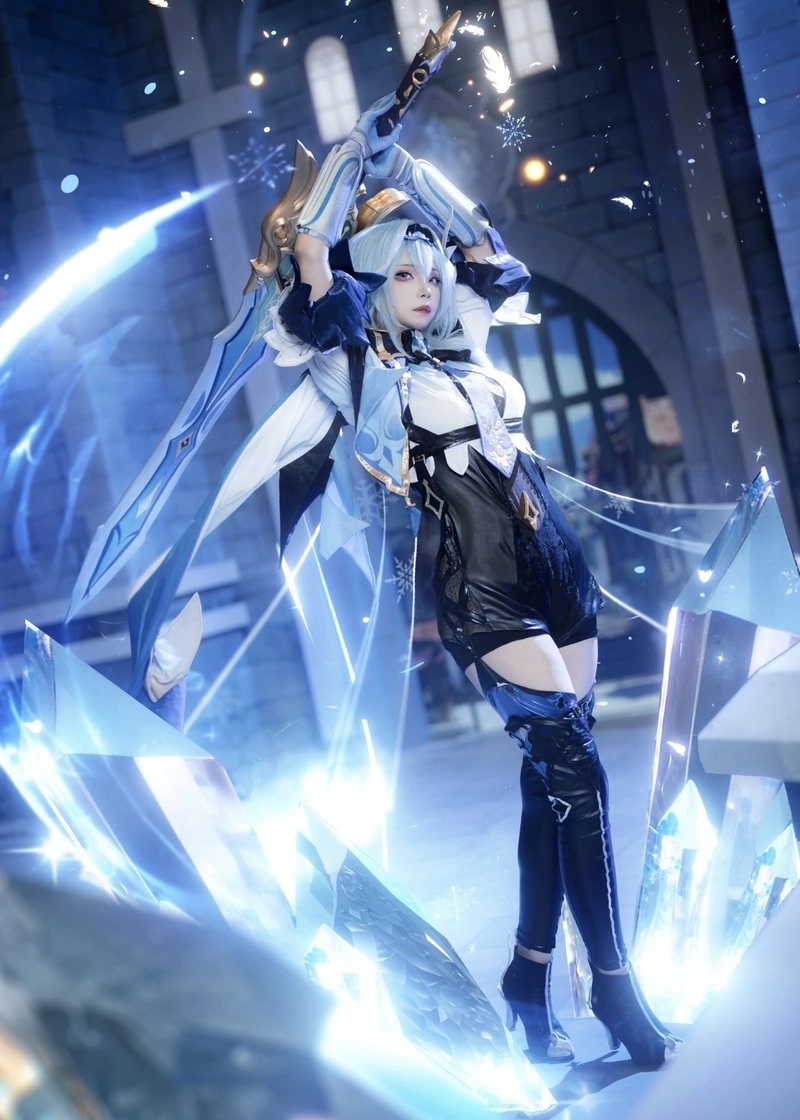Hình Eula cosplay phong cách quý tộc nổi bật