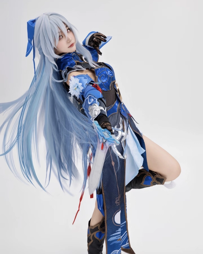 Hình Jingliu cosplay cùng ánh mắt lạnh như băng