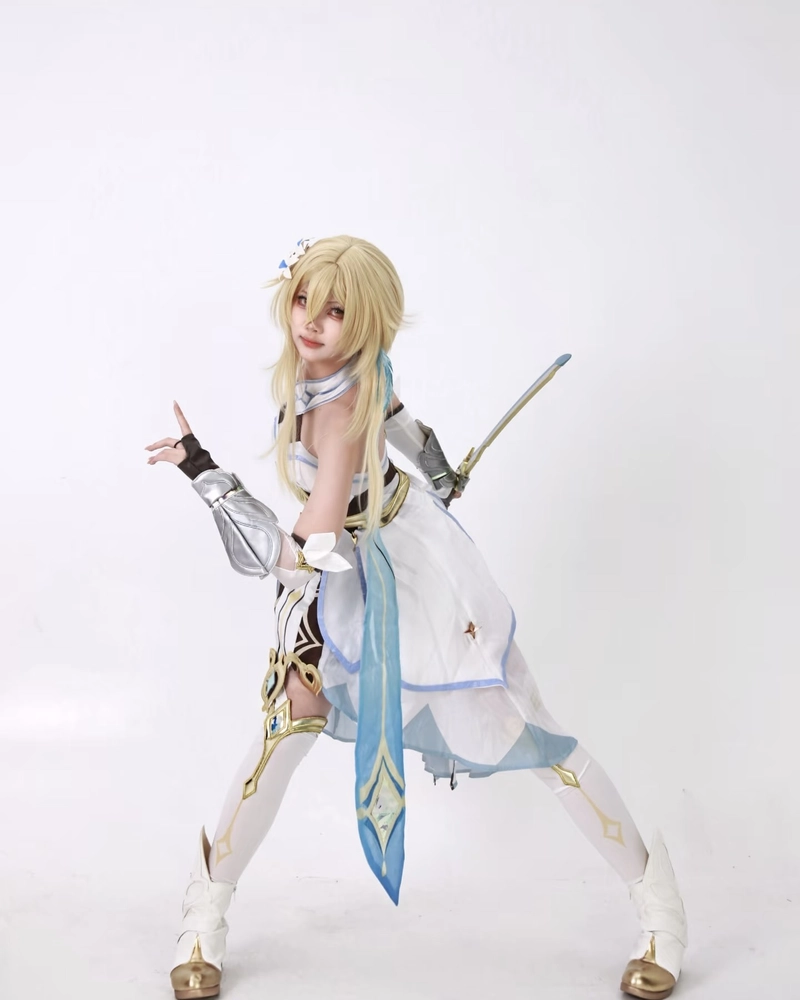 Hình ảnh Lumine cosplay toát lên sức hút nhẹ nhàng