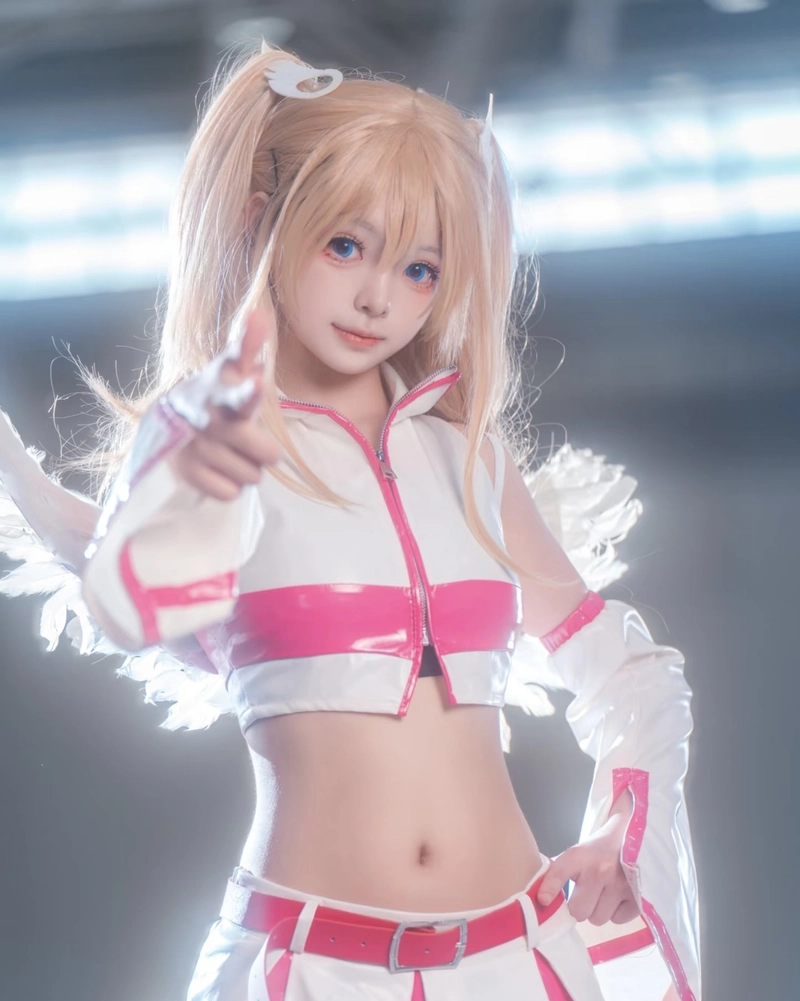 Hình ảnh cosplay Liliel với diện mạo hiện đại cuốn hút