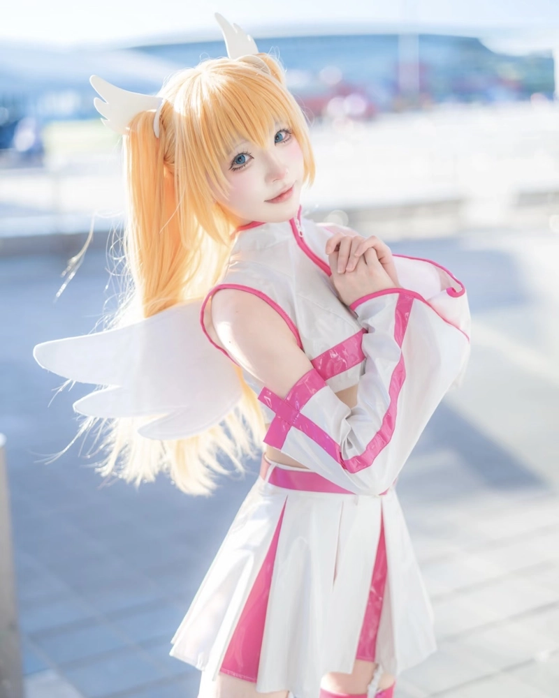 Hình ảnh cosplay Liliel với vẻ ngoài đầy sức sống