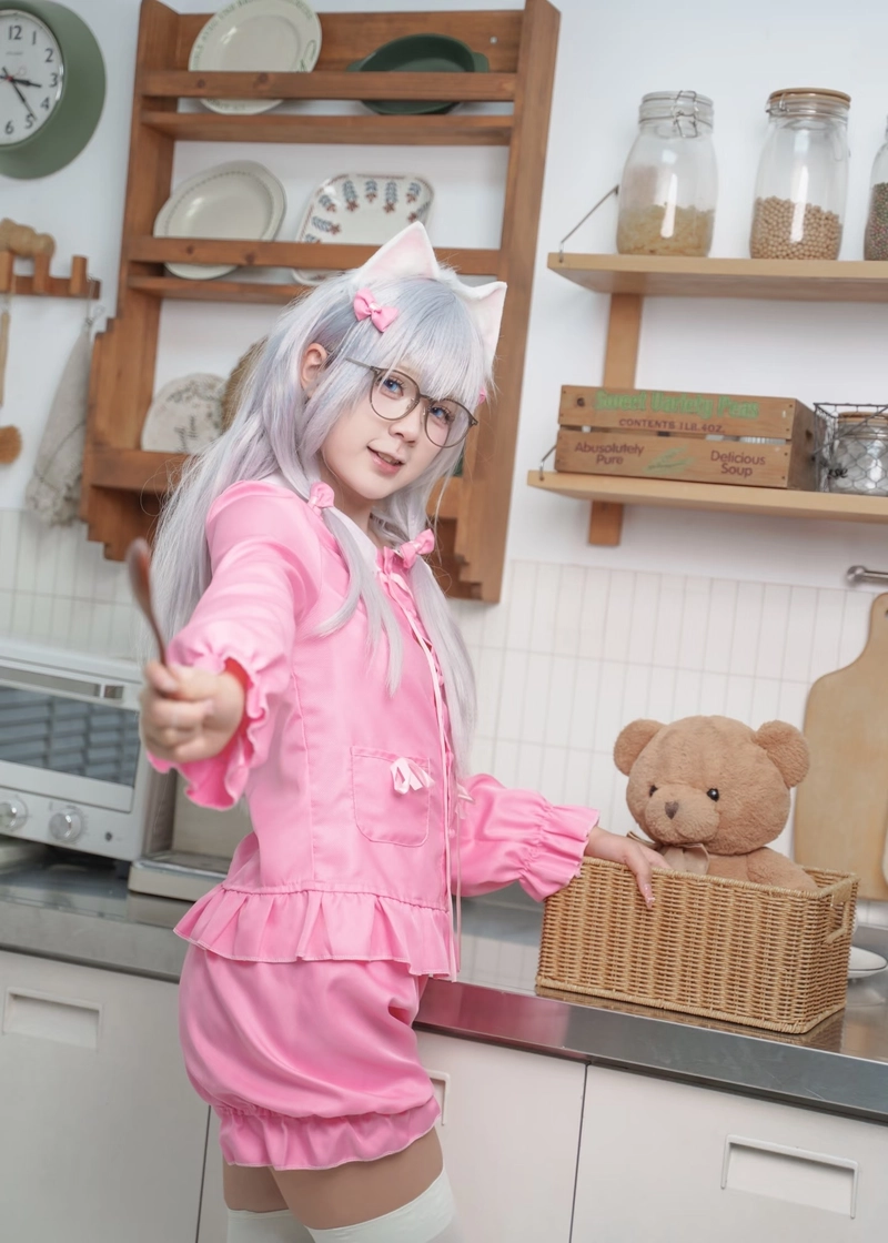 Hình cosplay Sagiri Izumi cùng ánh mắt dịu dàng ngây thơ