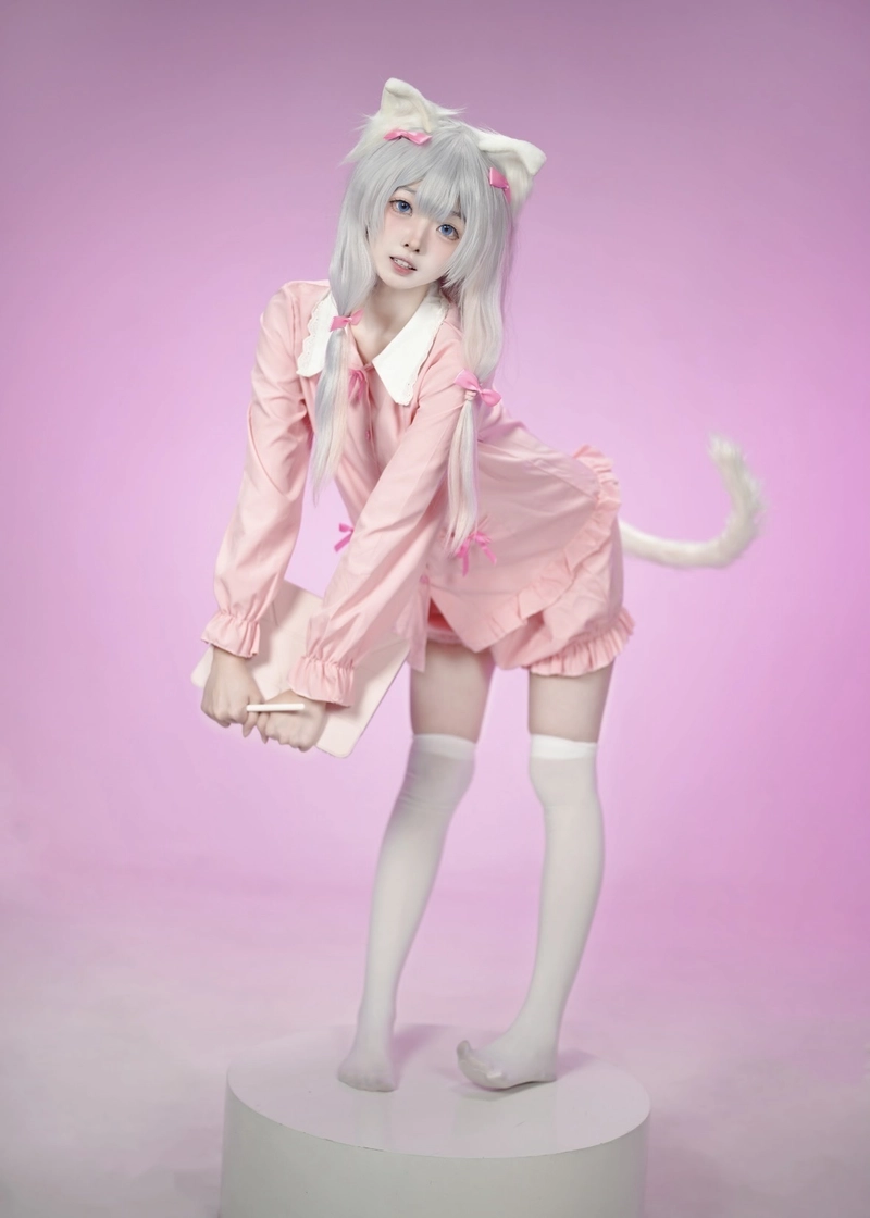 Hình cosplay Sagiri Izumi cùng thần sắc trong trẻo đáng yêu