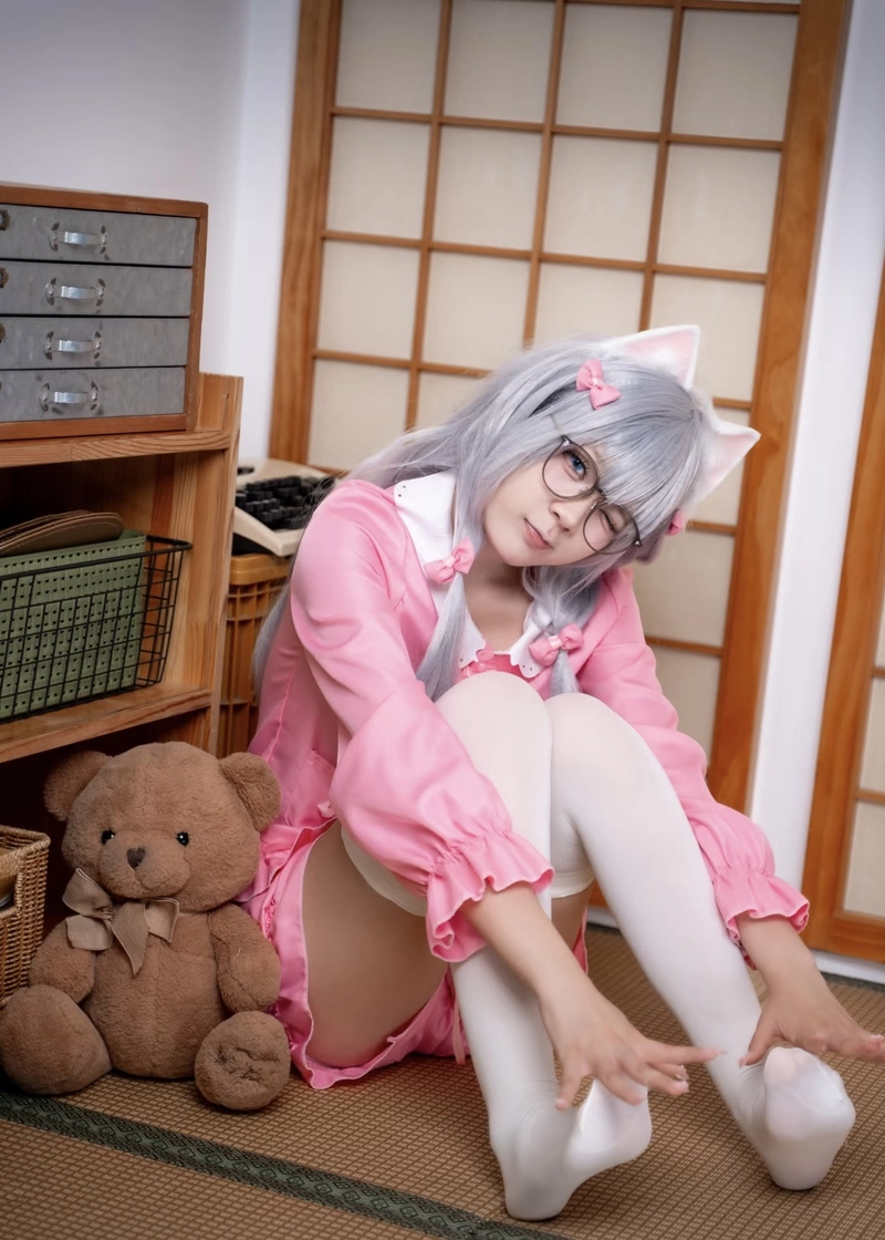 Hình cosplay Sagiri Izumi cùng vẻ ngoài thanh tú dễ thương