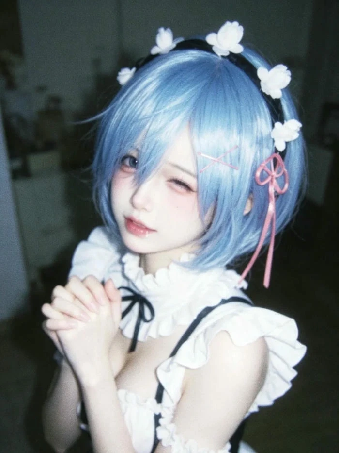 Ảnh Rem Cosplay ghi dấu vẻ ngoài tinh tế