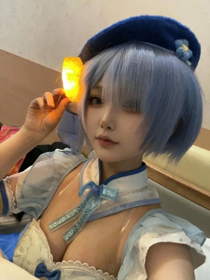 Ảnh Rem Cosplay mang nét xinh xắn tự nhiên