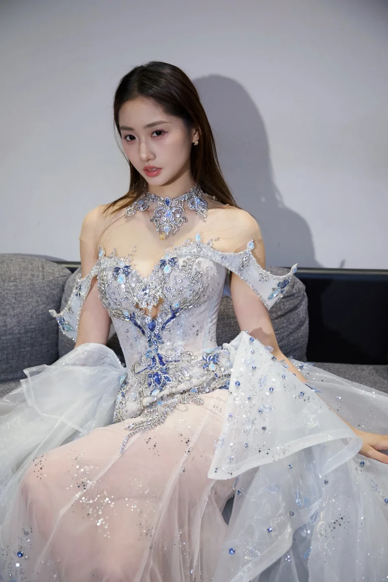 Ảnh cô dâu lột đồ lộ hàng nóng bỏng