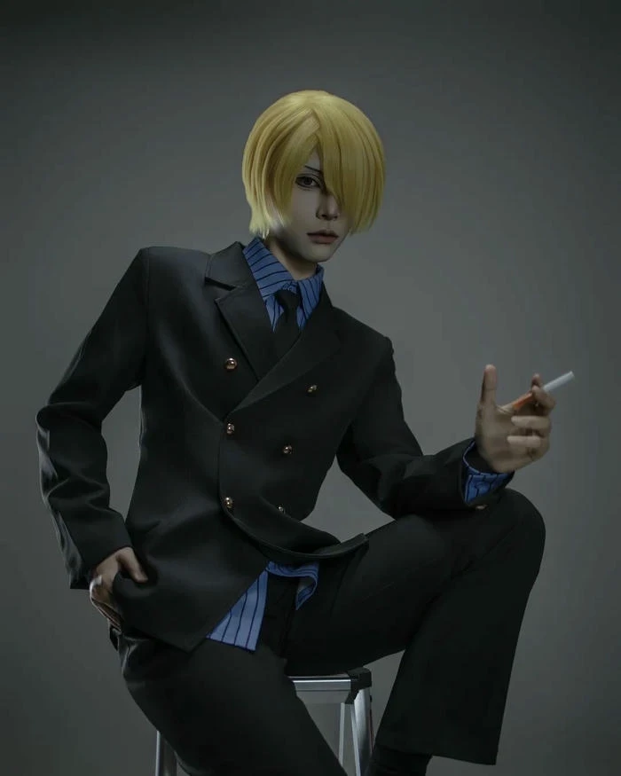 Ảnh cosplay anime có kiểu tóc đầy ấn tượng