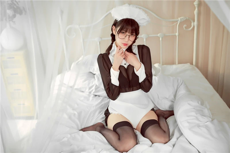 Ảnh cosplay dâm đãng show hàng vòng ba quyến rũ