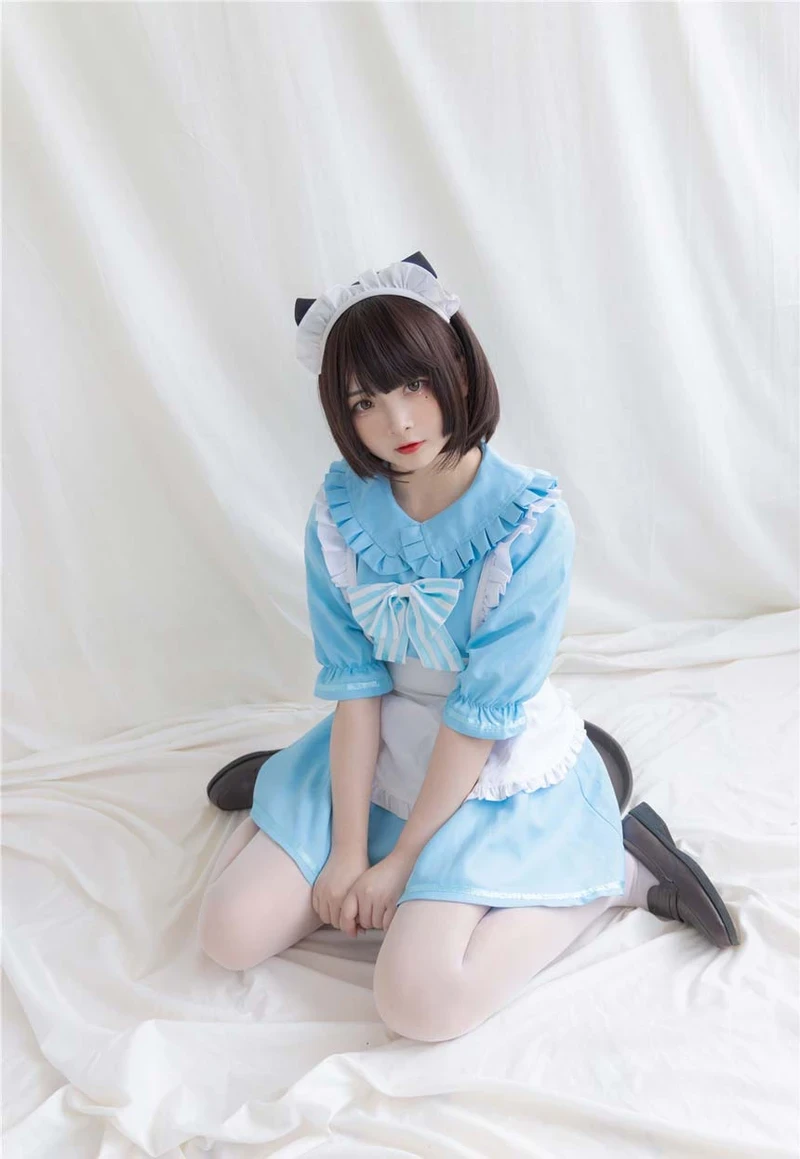 Ảnh cosplay khoe hàng vú tròn gợi dục