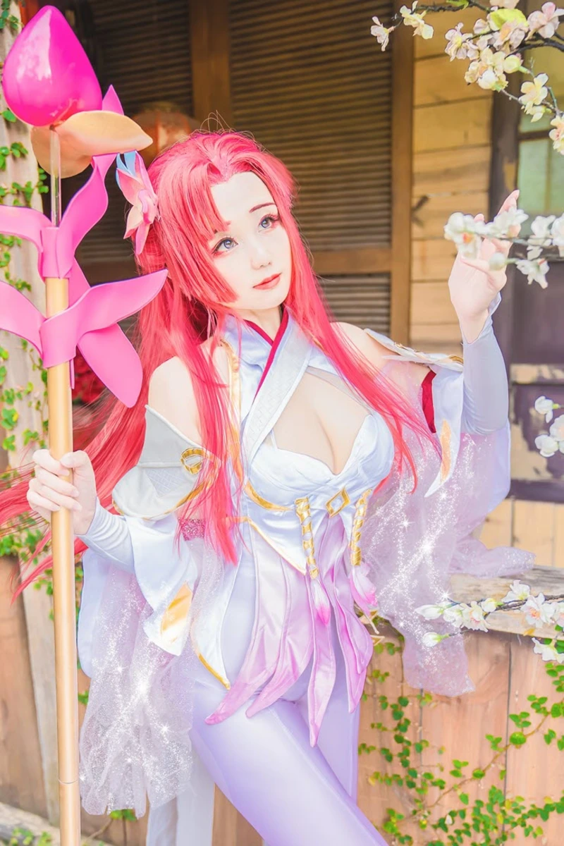 Ảnh Điêu Thuyền cosplay kiêu kỳ sang trọng
