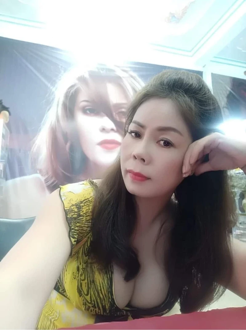 Ảnh sex MBBG vú to tròn cực phẩm gợi cảm