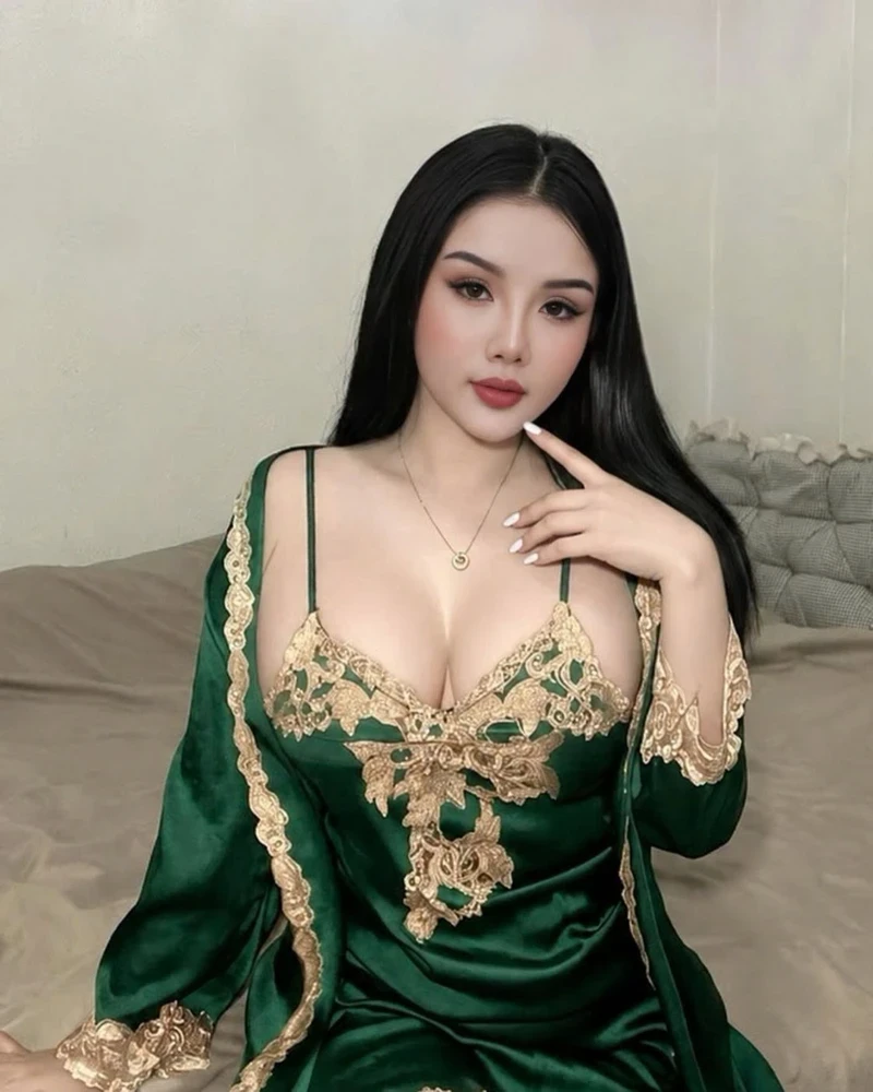 Ảnh sex gái miền Tây bikini lộ hàng vòng ba