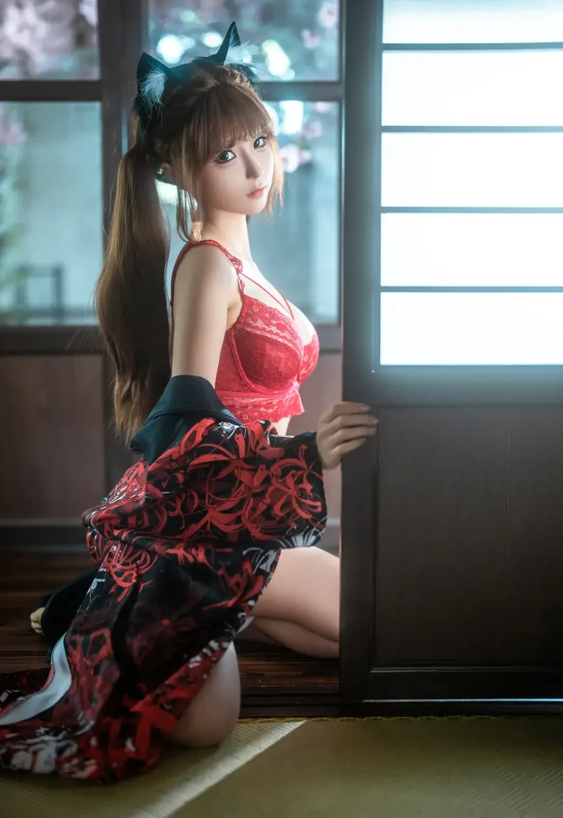 Ảnh sex kimono khoe vòng một tròn đầy gợi cảm
