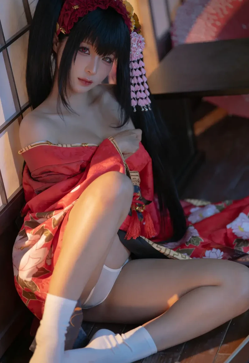 Ảnh sex kimono show hàng mông tròn cuốn hút