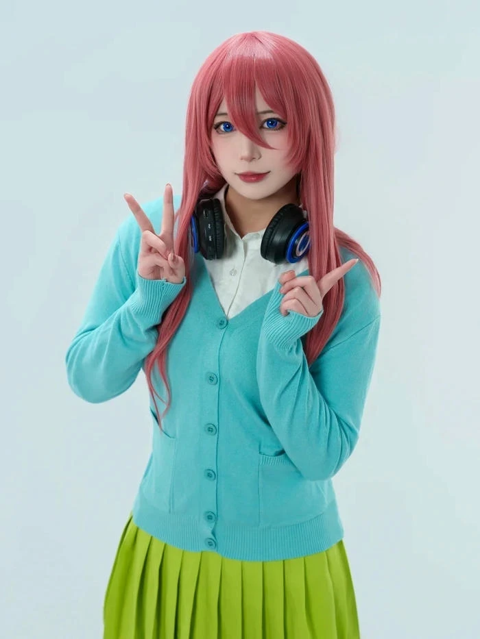 Cosplay nhân vật Miku Nakano mang nét ngọt ngào