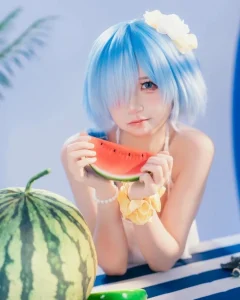 Diện mạo cosplay Rem trông thật xinh xắn