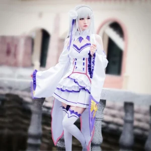Emilia cosplay ngọt ngào thanh nhã