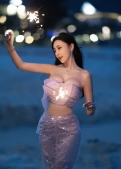 348+ ảnh sex gái xinh mặc nội y mỏng manh lộ điểm nhạy cảm - Featured post in Ảnh nóng
