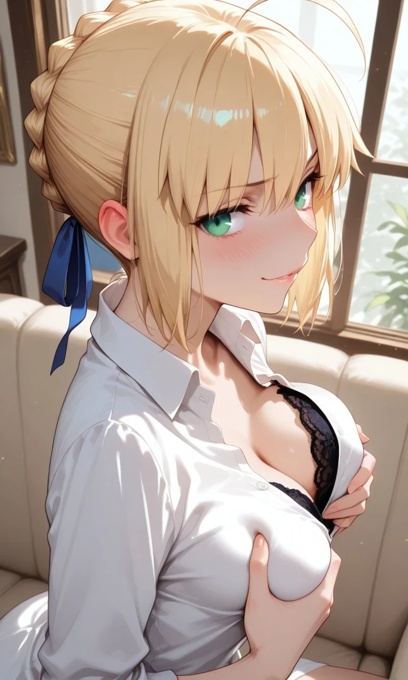 Hình ảnh Hentai Saber Fate hở hang