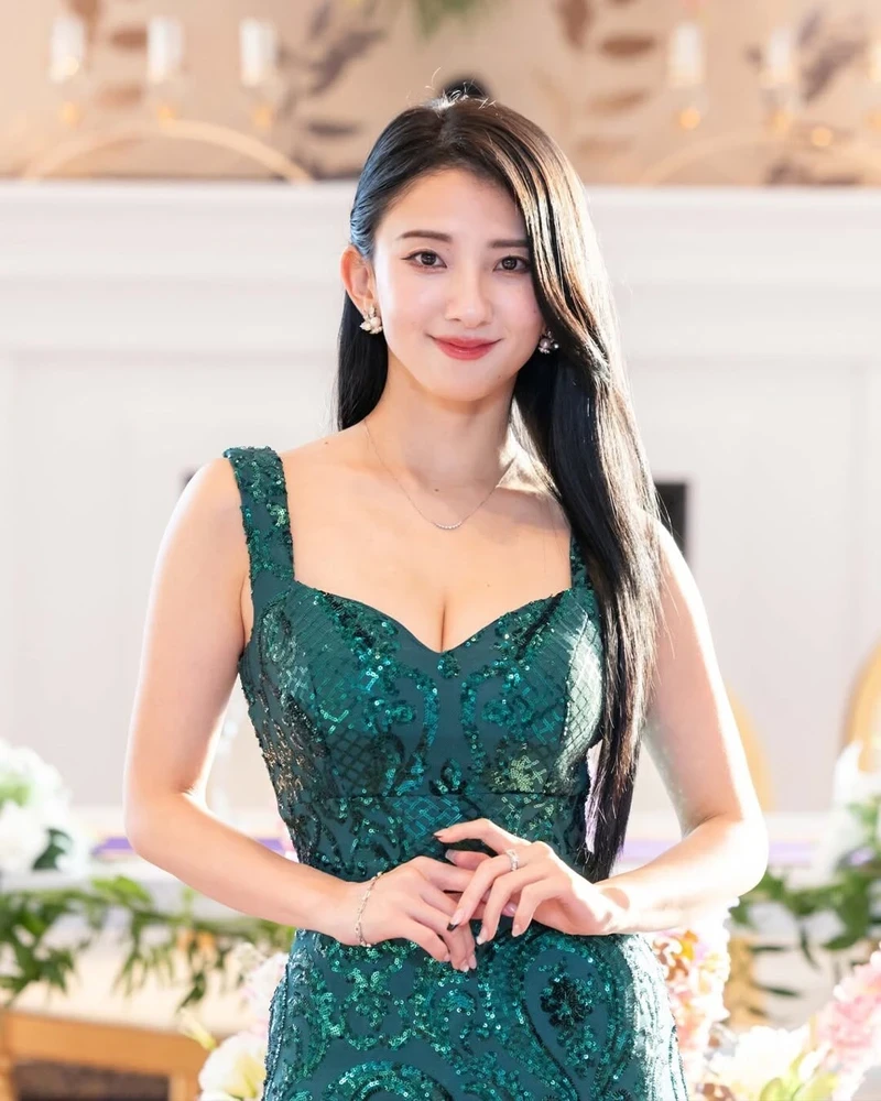 Hình ảnh gợi cảm cô nàng Nhật Bản show hàng