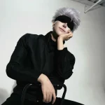 Hình cosplay Gojo với tạo hình đầy cá tính