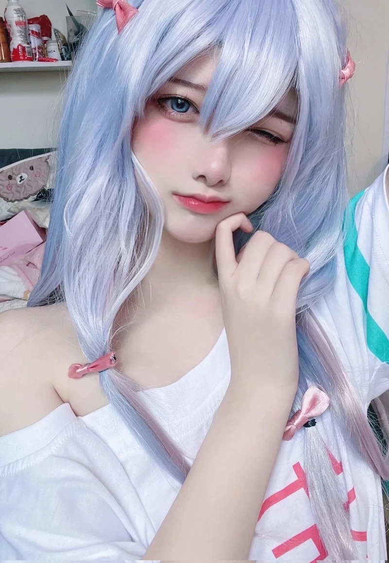 Hình cosplay Sagiri Izumi đáng yêu tinh nghịch