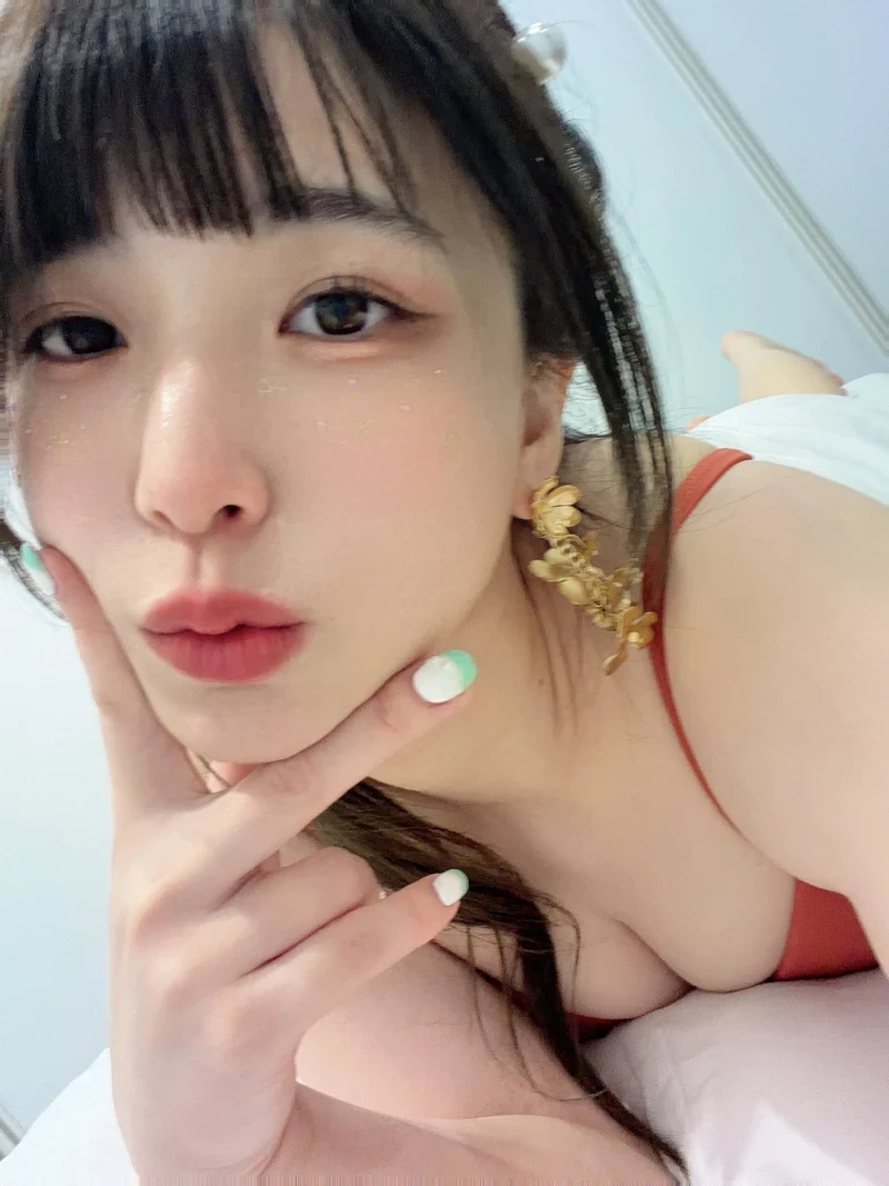 Hình nude Mai Kagari vòng 1 to tròn nóng bỏng