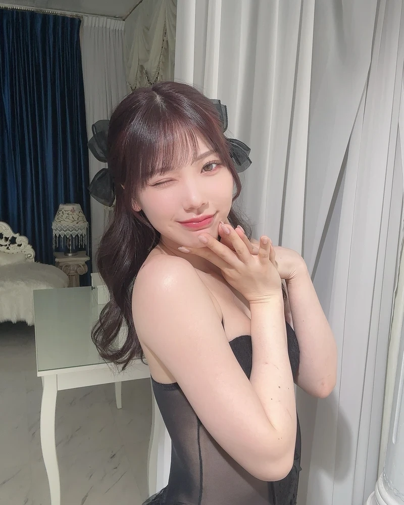 Ishikawa Mio dâm đãng nude full HD gợi tình